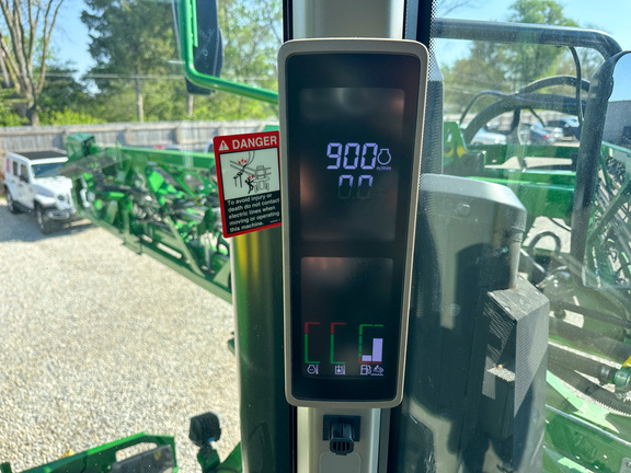 2022 John-Deere 412R