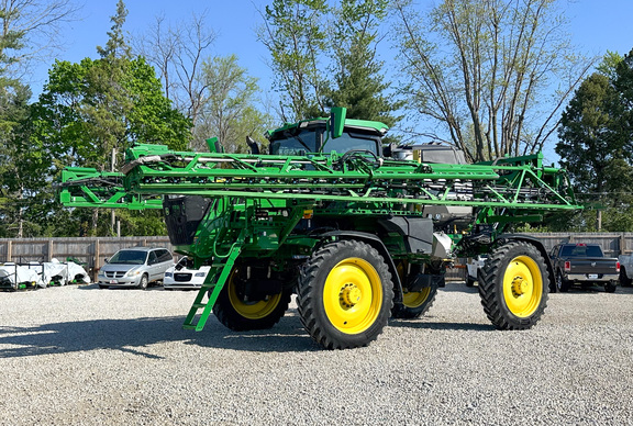 2022 John-Deere 412R