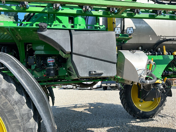 2022 John-Deere 412R