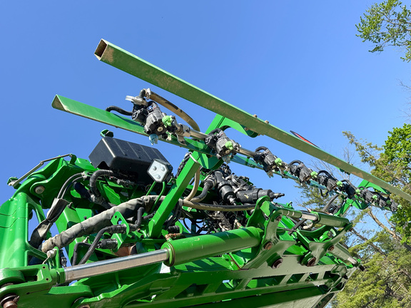 2022 John-Deere 412R