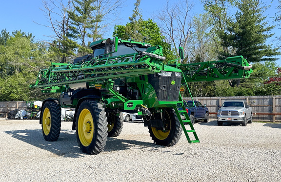 2022 John-Deere 412R