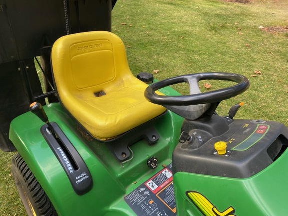 Photo of 2005 John Deere LX280