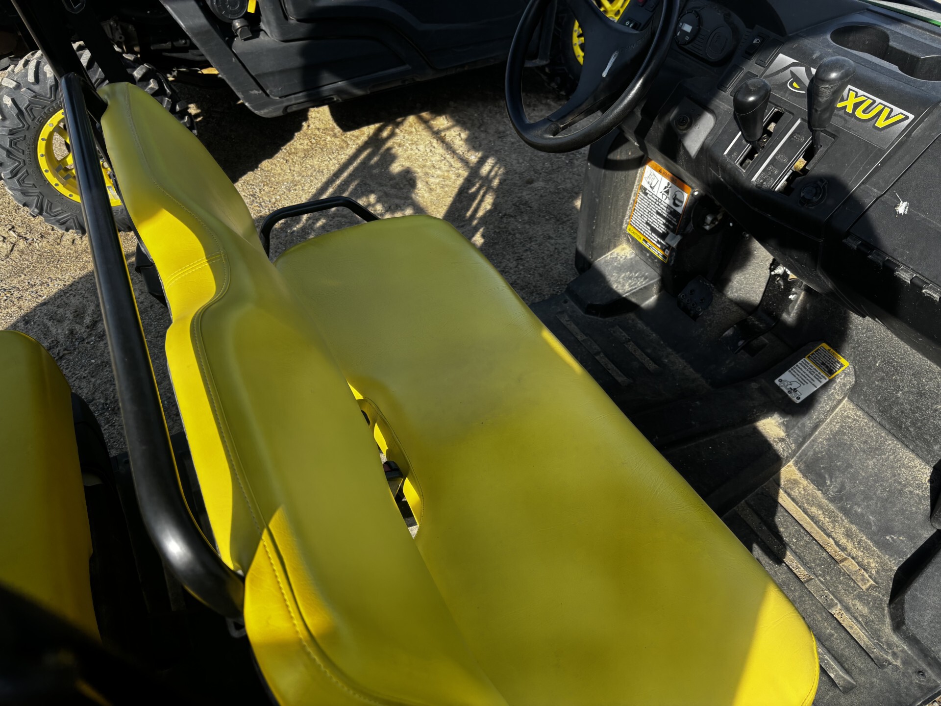 2013 John Deere XUV 550 S4 GREEN Image 6