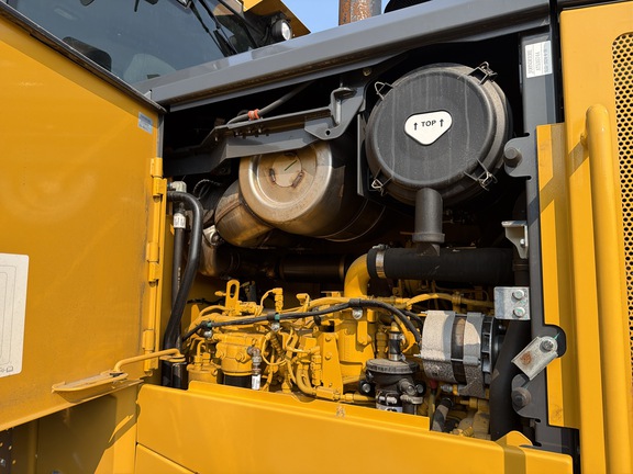 2025 John Deere 544 G