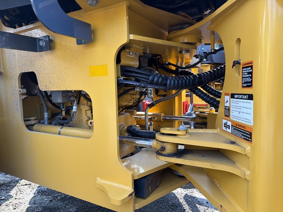 2025 John Deere 544 G