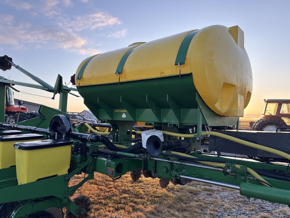 Photo of 1998 John Deere 1770
