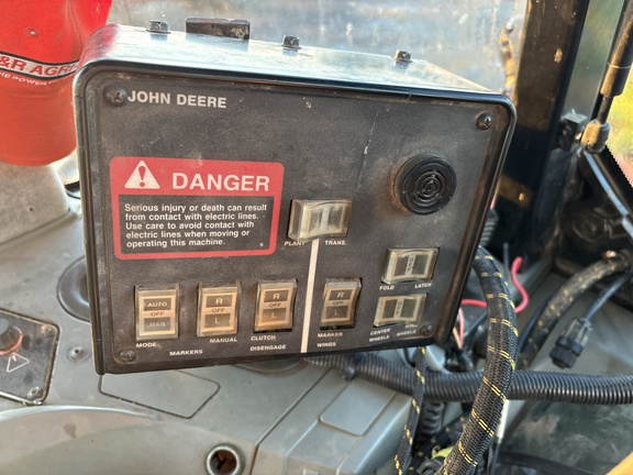 Photo of 1998 John Deere 1770