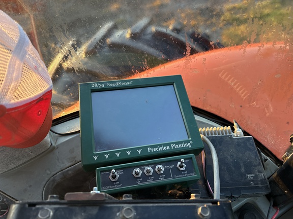 Photo of 1998 John Deere 1770