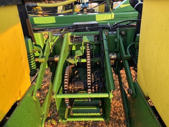 Photo of 1998 John Deere 1770