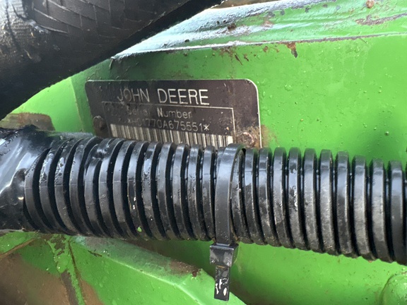 Photo of 1998 John Deere 1770