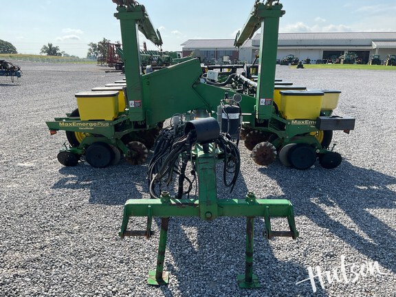 Photo of 1998 John Deere 1770