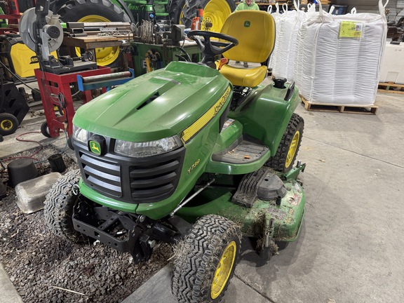 2023 John Deere X739 - Photo5
