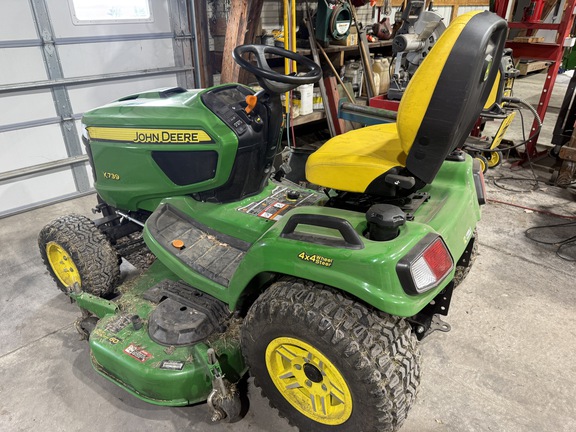 2023 John Deere X739 - Photo3