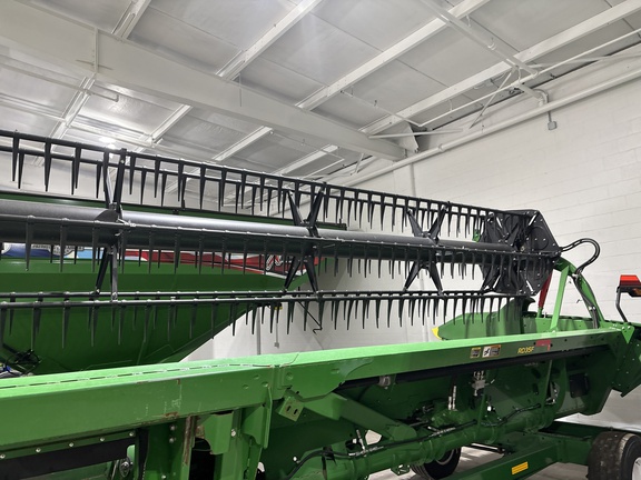 Used 2022 John Deere RD35F Combine Platforms at Koenig Equipment in Greenville, OH - Photo13