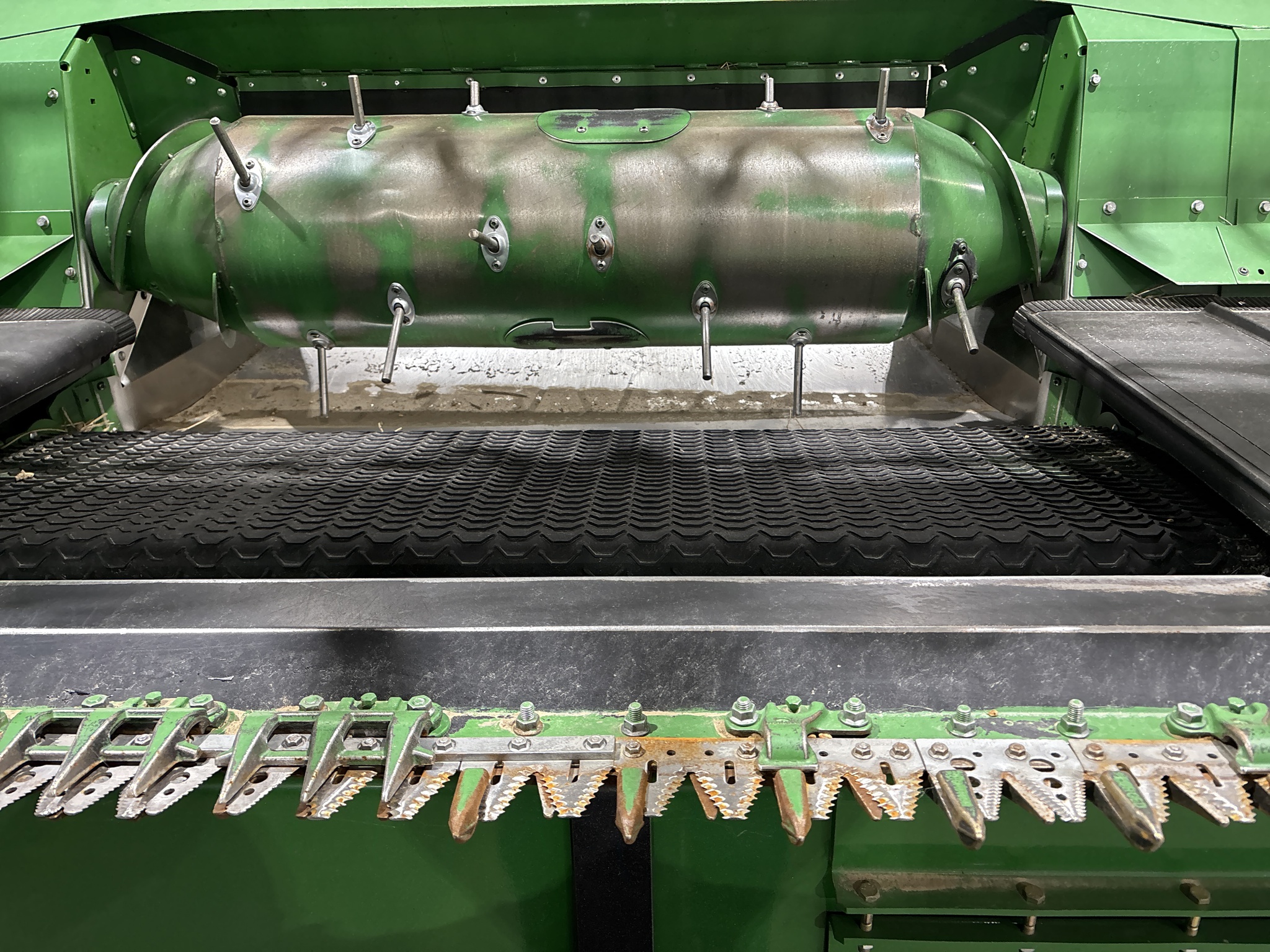 Used 2022 John Deere RD35F Combine Platforms at Koenig Equipment in Greenville, OH - PhotoXL34