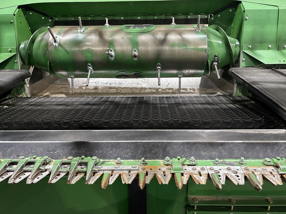 Used 2022 John Deere RD35F Combine Platforms at Koenig Equipment in Greenville, OH - Photo34
