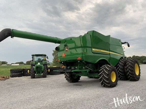 Photo of 2023 John Deere S780
