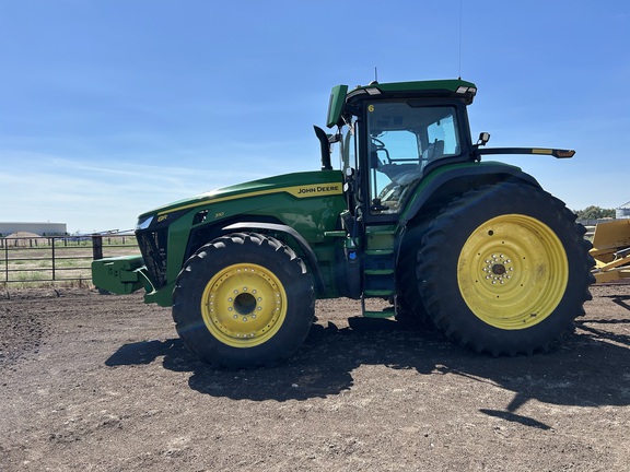 2025 John Deere 8R 310 (3rd thumbnail)