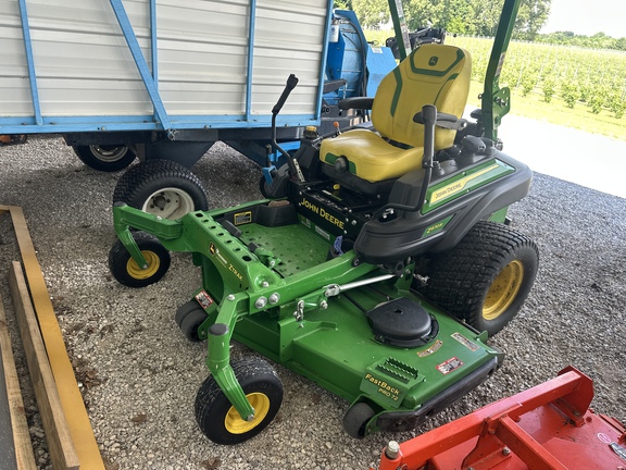 Photo of 2023 John Deere Z970R