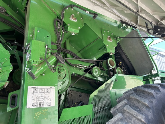2023 John Deere S780