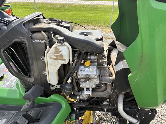 2016 John Deere X734 - Photo18