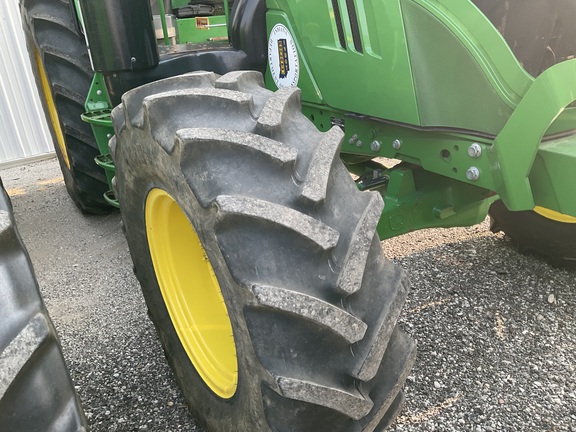Photo of 2018 John Deere 6120M