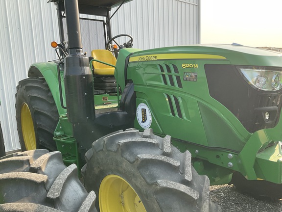Photo of 2018 John Deere 6120M