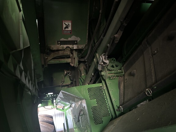 2011 John Deere 9670 STS (19th thumbnail)