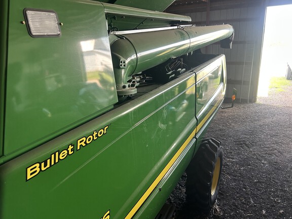 2011 John Deere 9670 STS (5th thumbnail)