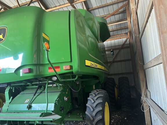 2011 John Deere 9670 STS (4th thumbnail)