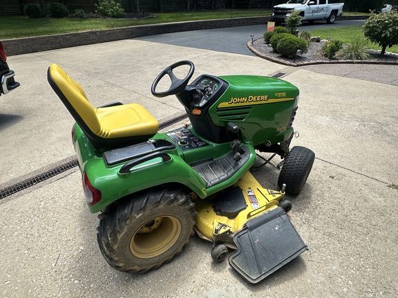 Photo of 2003 John Deere X475
