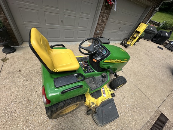 Photo of 2003 John Deere X475