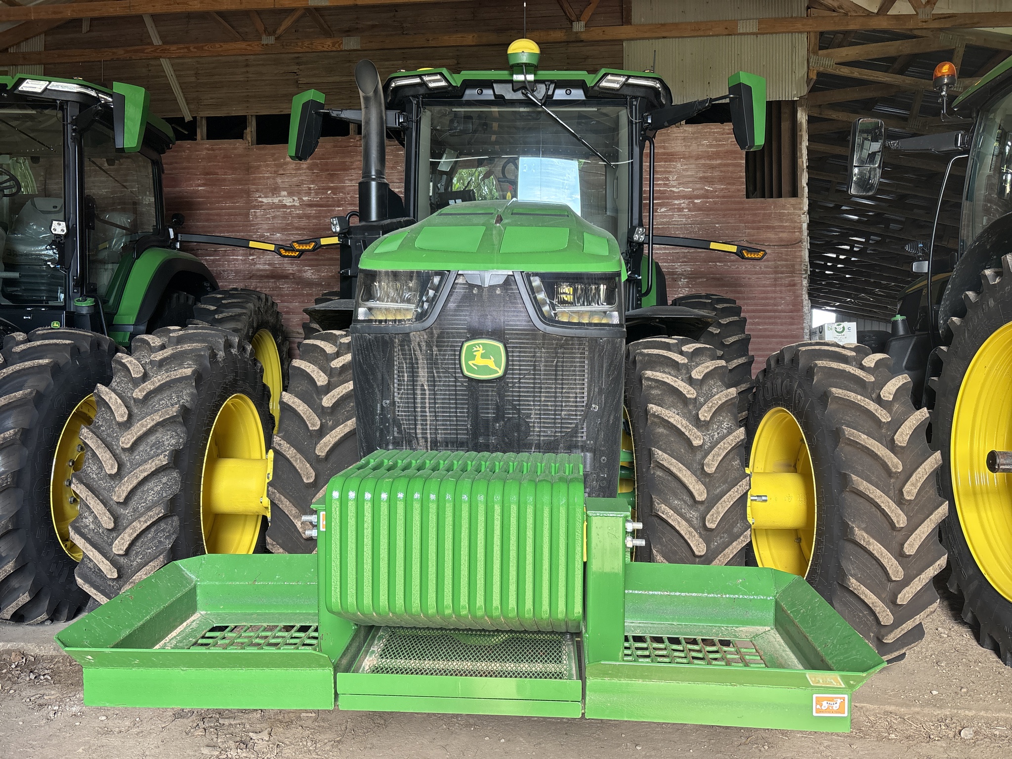 Used 2026 John Deere 8R 310 Row Crop Tractors at Koenig Equipment in Urbana, OH - PhotoXL2