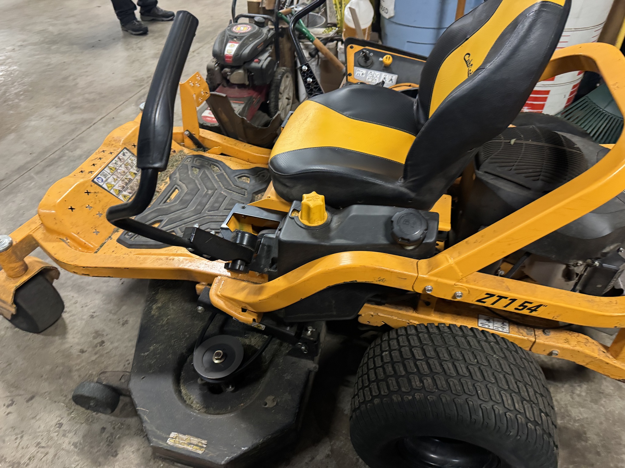 Used 2023 Cub Cadet ZT1 54 Zero Turn Mowers at Koenig Equipment in Urbana, OH - PhotoXL5