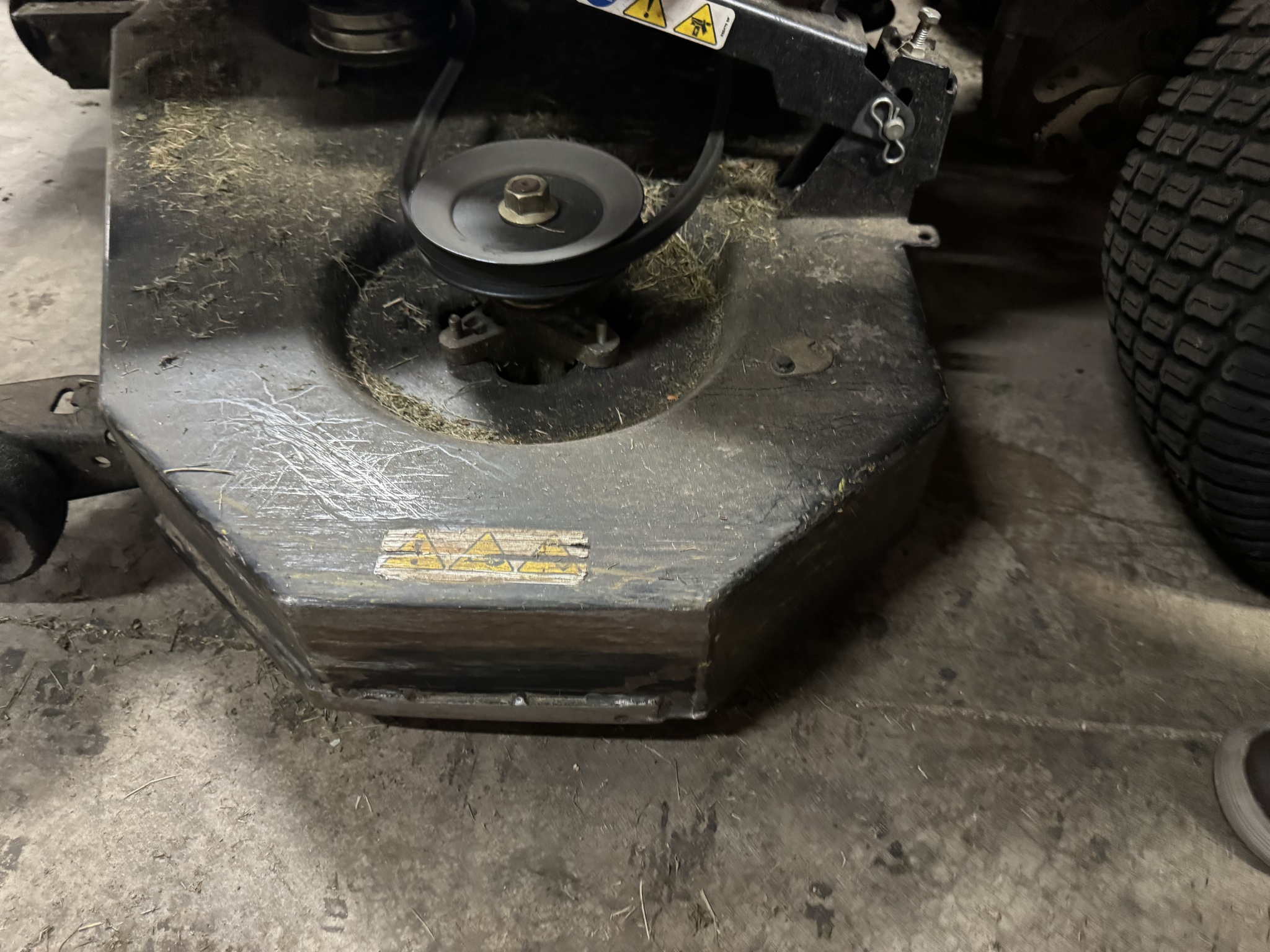 Used 2023 Cub Cadet ZT1 54 Zero Turn Mowers at Koenig Equipment in Urbana, OH - PhotoXL9