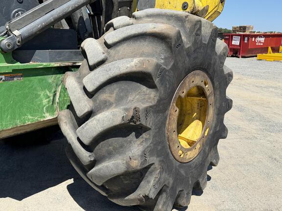 2023 John Deere 748L II
