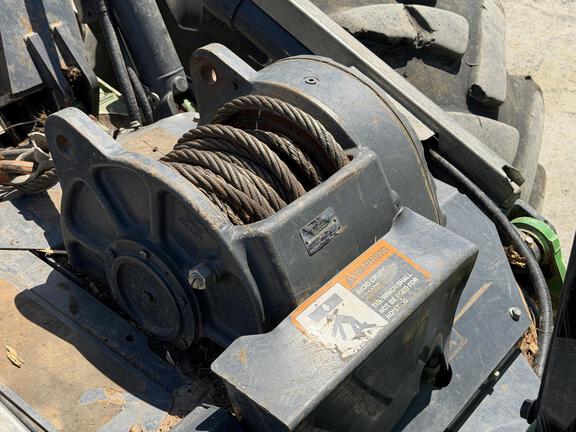 2023 John Deere 748L II
