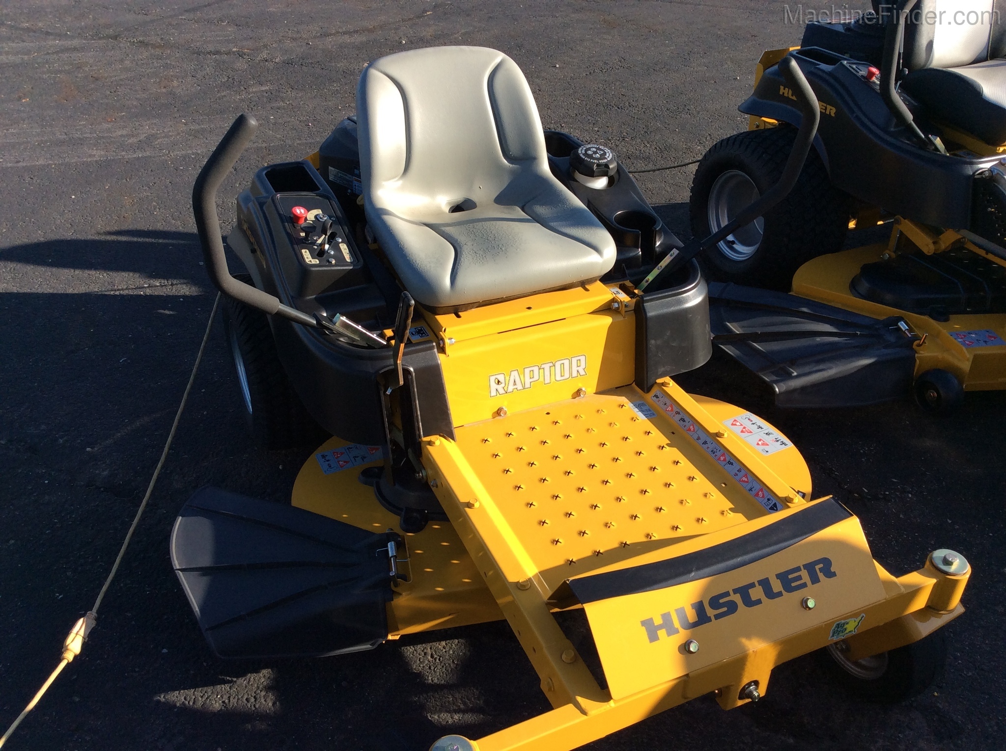 2018 Hustler RAPTOR Image 1