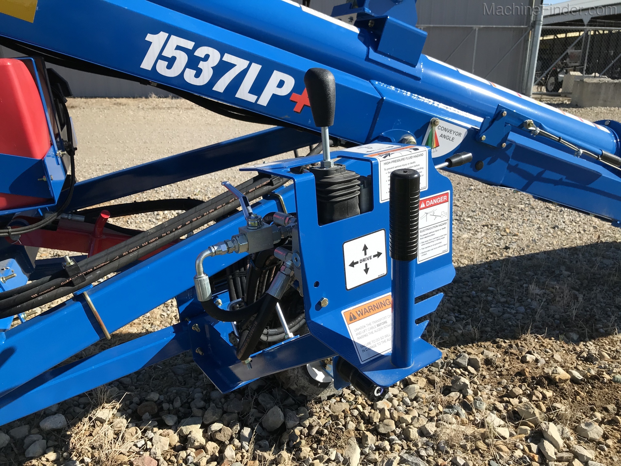 2020 Brandt 1537 Loaded Image 8