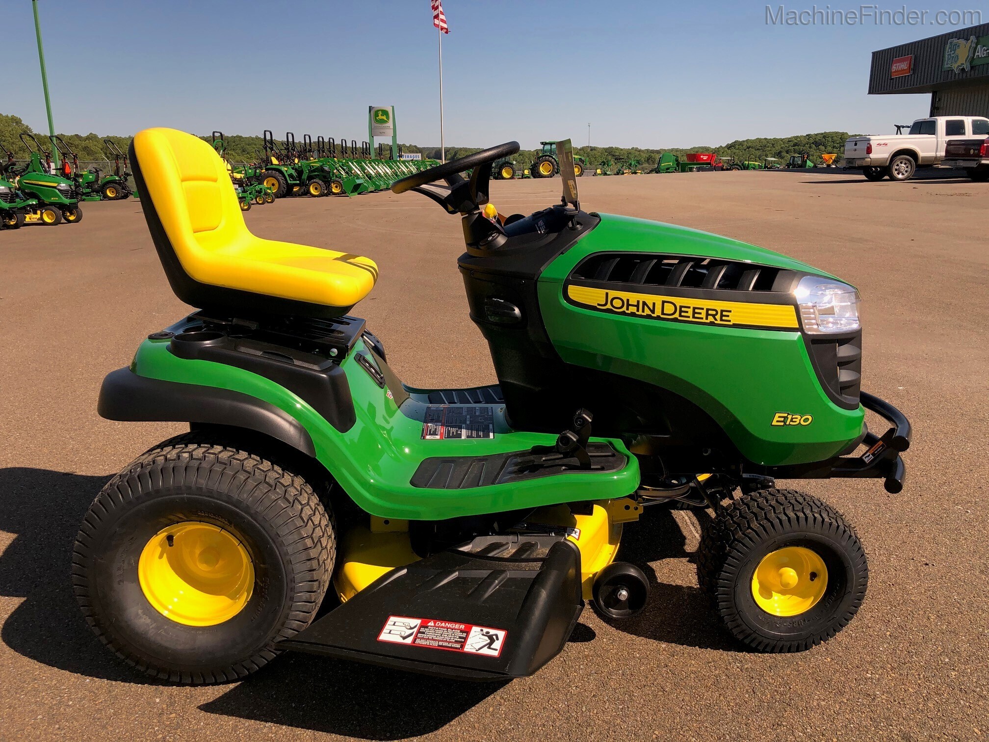 2020 John Deere E130 Image 3