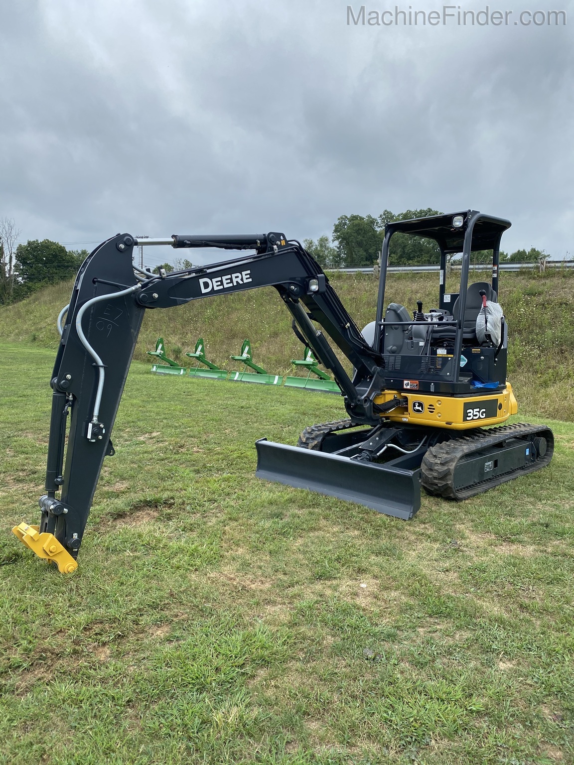 2020 John Deere 35G Image 3