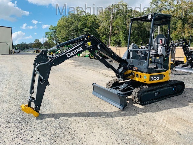 2020 John Deere 30G Image 2