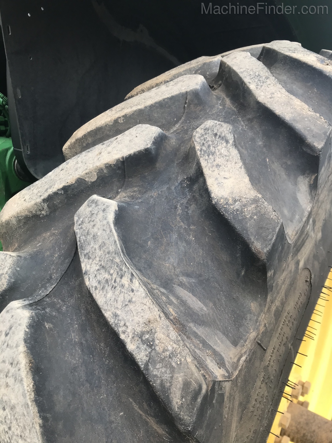 2013 John Deere 6140R Image 4