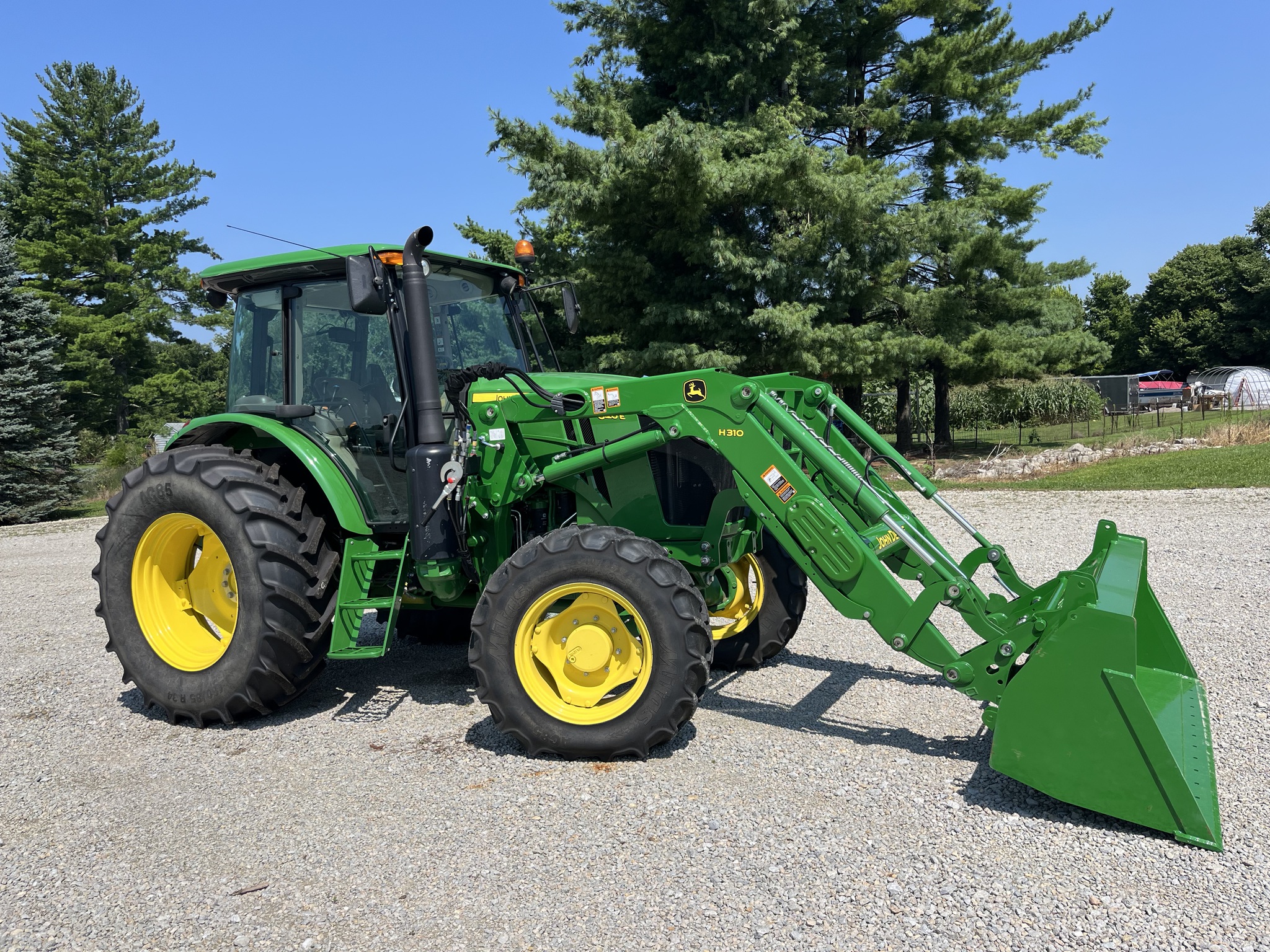 2020 John Deere 6120E Image 6
