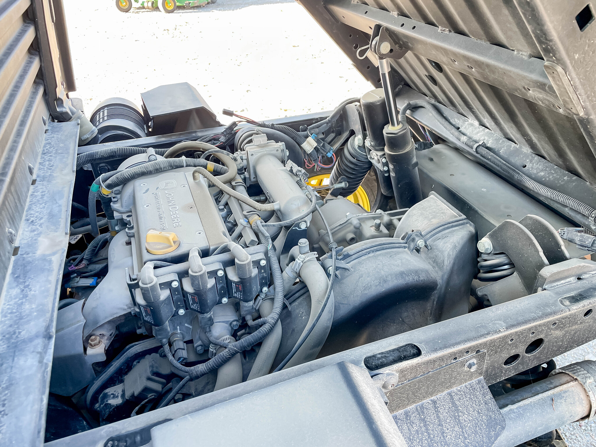 2021 John Deere XUV 835R Image 18