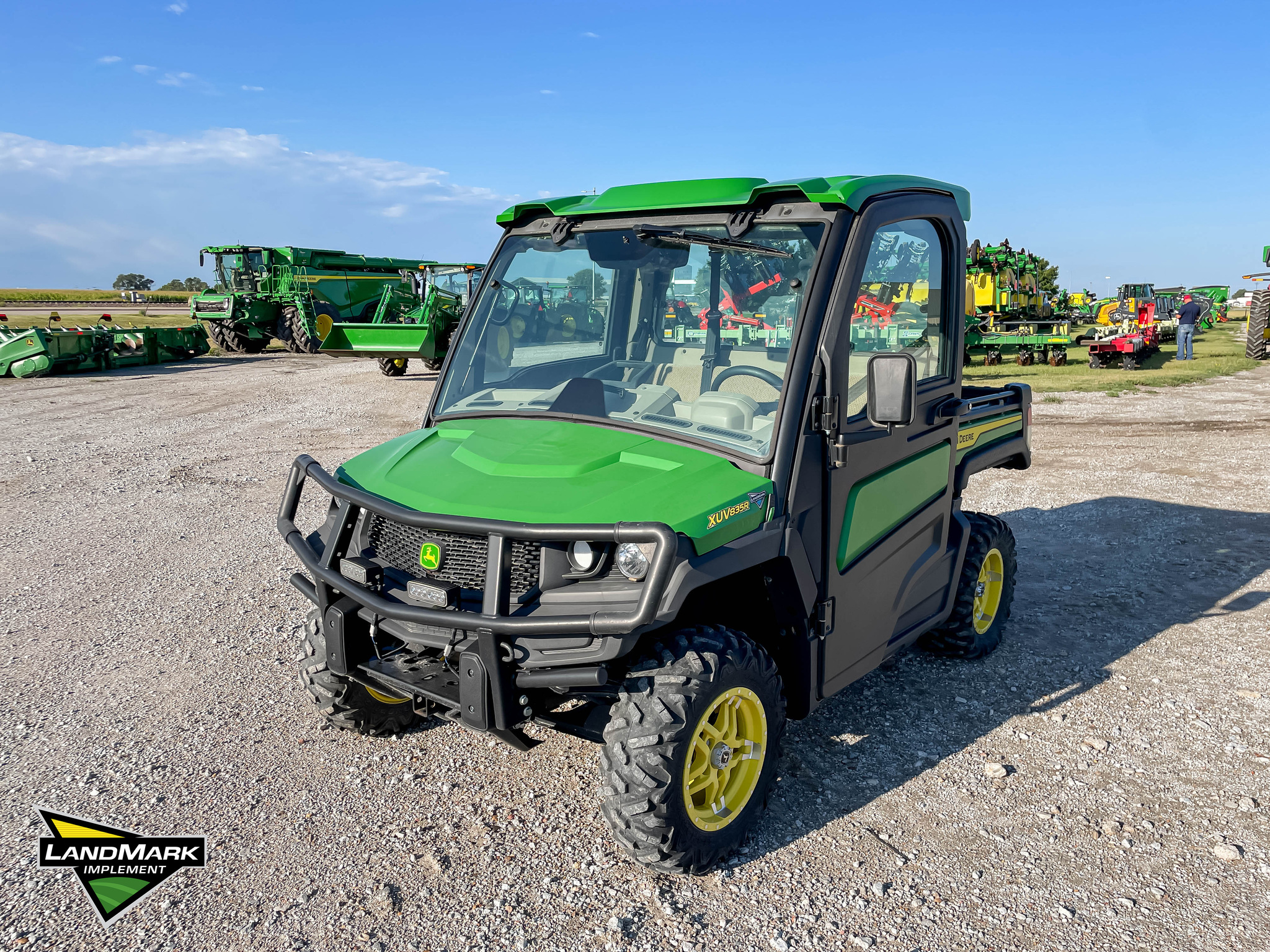 2021 John Deere XUV 835R Image 1