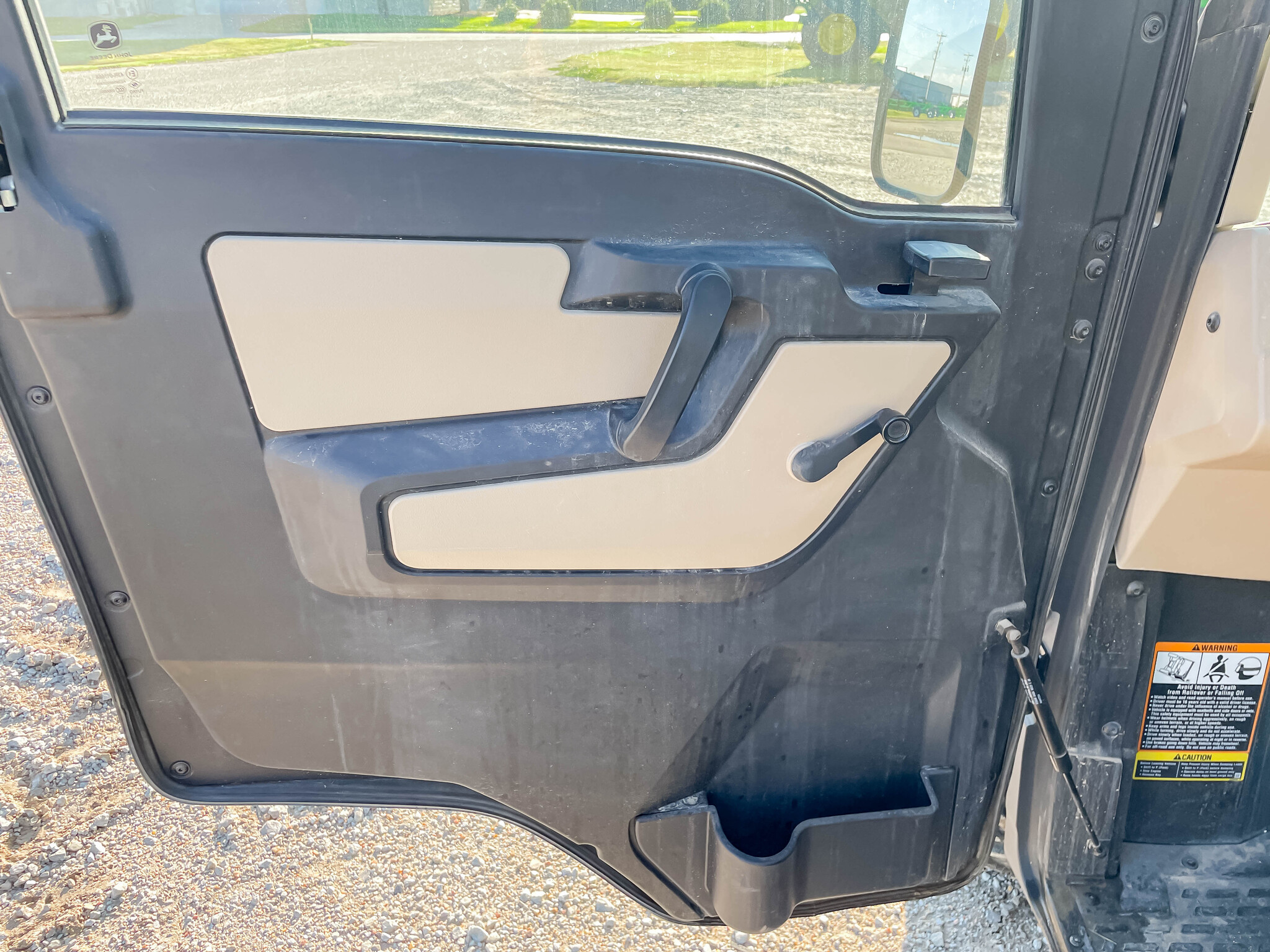 2021 John Deere XUV 835R Image 10