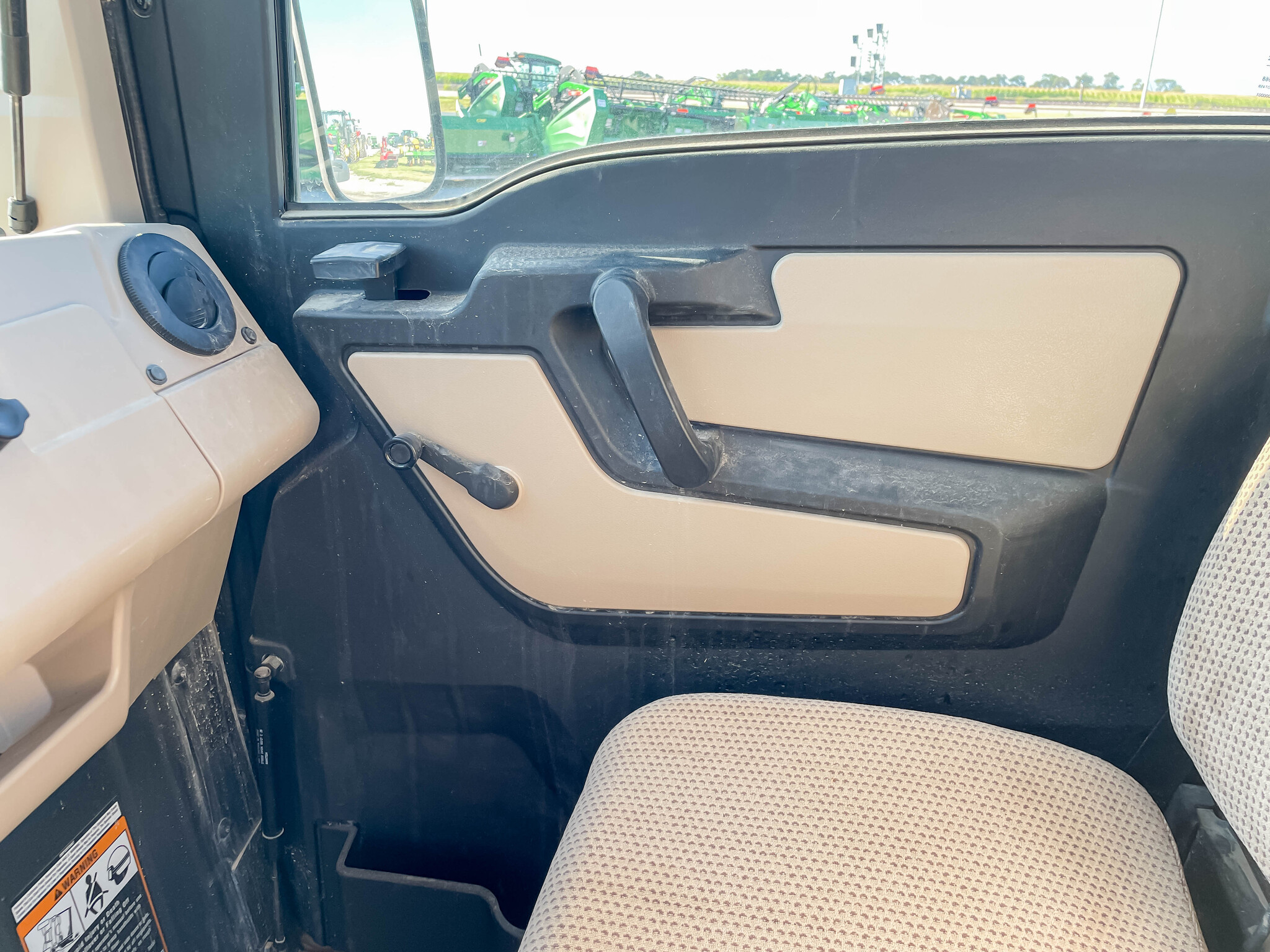 2021 John Deere XUV 835R Image 16