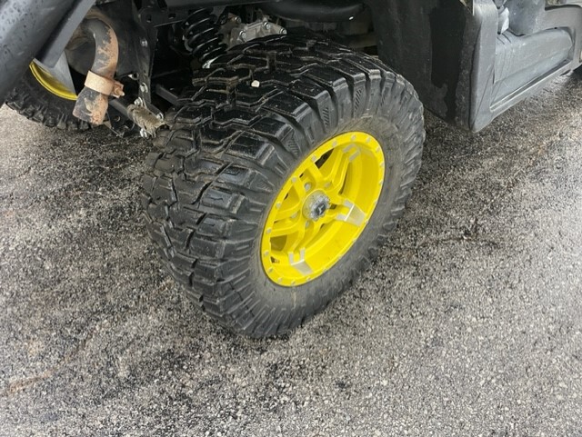  2023 John Deere XUV 835R at Heritage Tractor in West Plains, MO