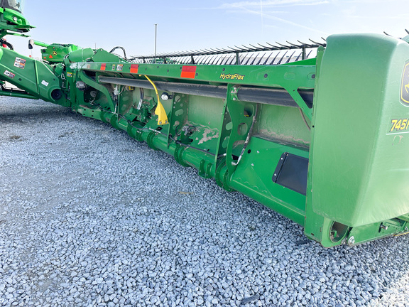 2019 John-Deere 745FD